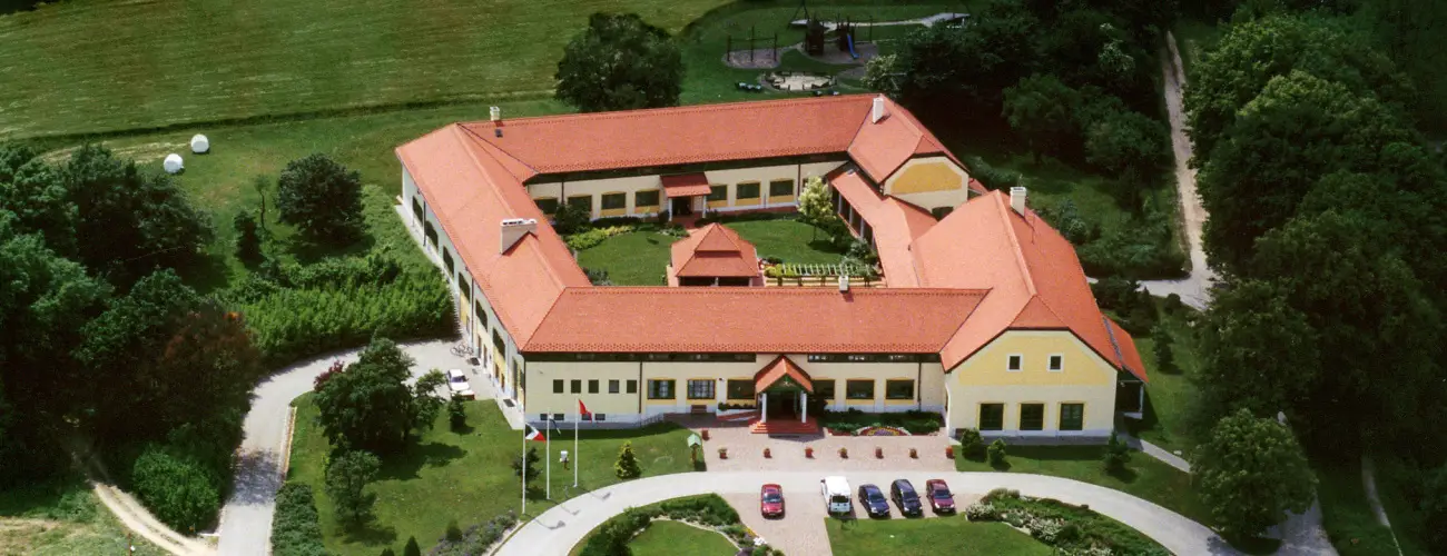 Hotel Szpalma Porva-Szpalmapuszta - Hsvt